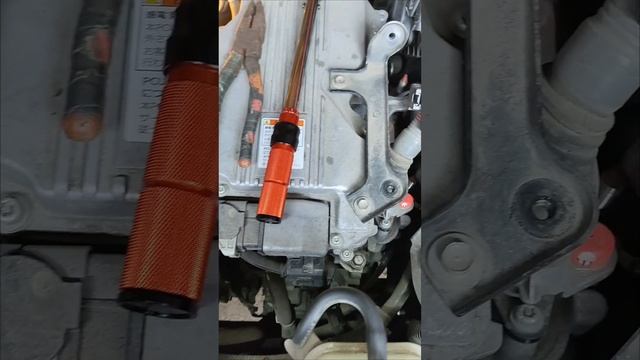 регулировка клапанов ,чистка дроссельной заслонки,замена свечей.Honda Stepwgn RP5 гибрид
