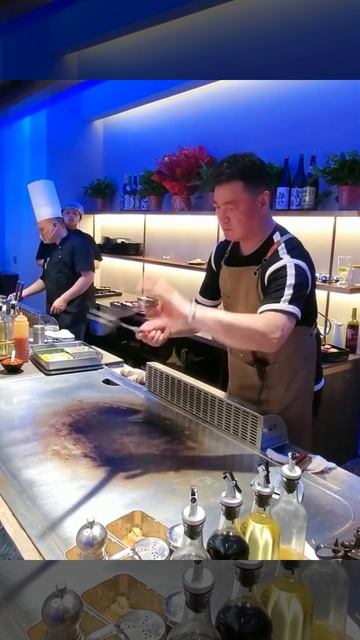Qoa_3WKsBAE - Teppanyaki on street food,restaurant,BBQ,Pub street#Short#Shorts
