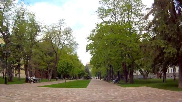 Едем по центру Ставрополя на велосипеде