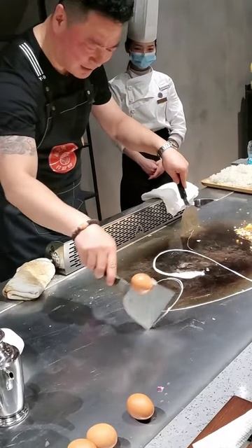 Q8_vlLHnwQc - Lifestyle Beautiful Train Teppanyaki street food,restaurant,BBQ,Pub street#Short#Short