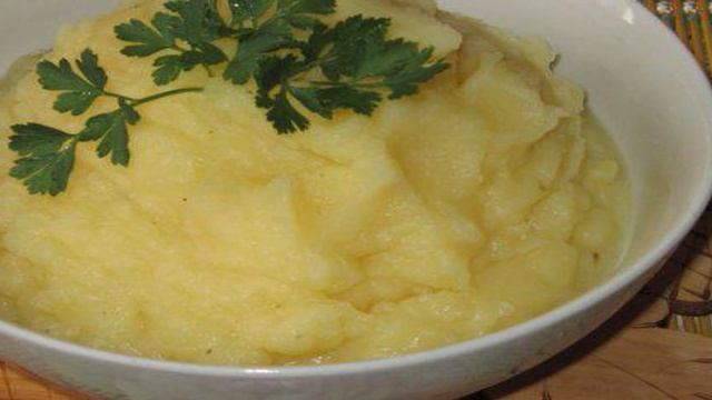 Картофельное пюре на молоке с прованскими травами