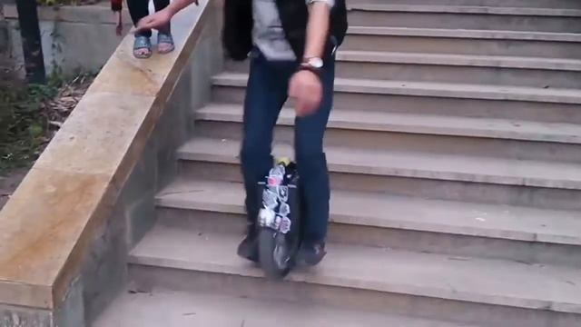 На Rockwheel GR16 со ступенек - легко!