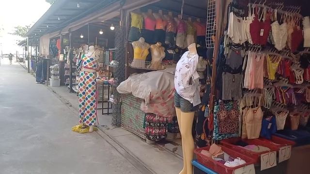 Ночной рынок "Мельница" в Паттайе: экзотическая еда