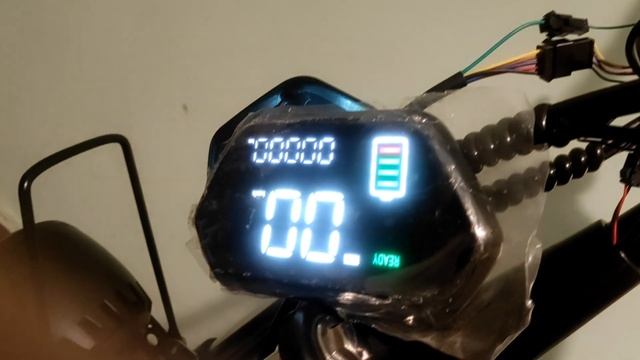 Minako Monster Pro. Виправляємо помилкове відображення заряду