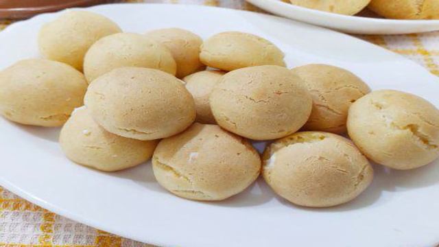 Профитроли со сливочным кремом