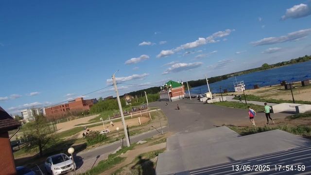 Через подвесной мост в Йошкар-Ола май 2025