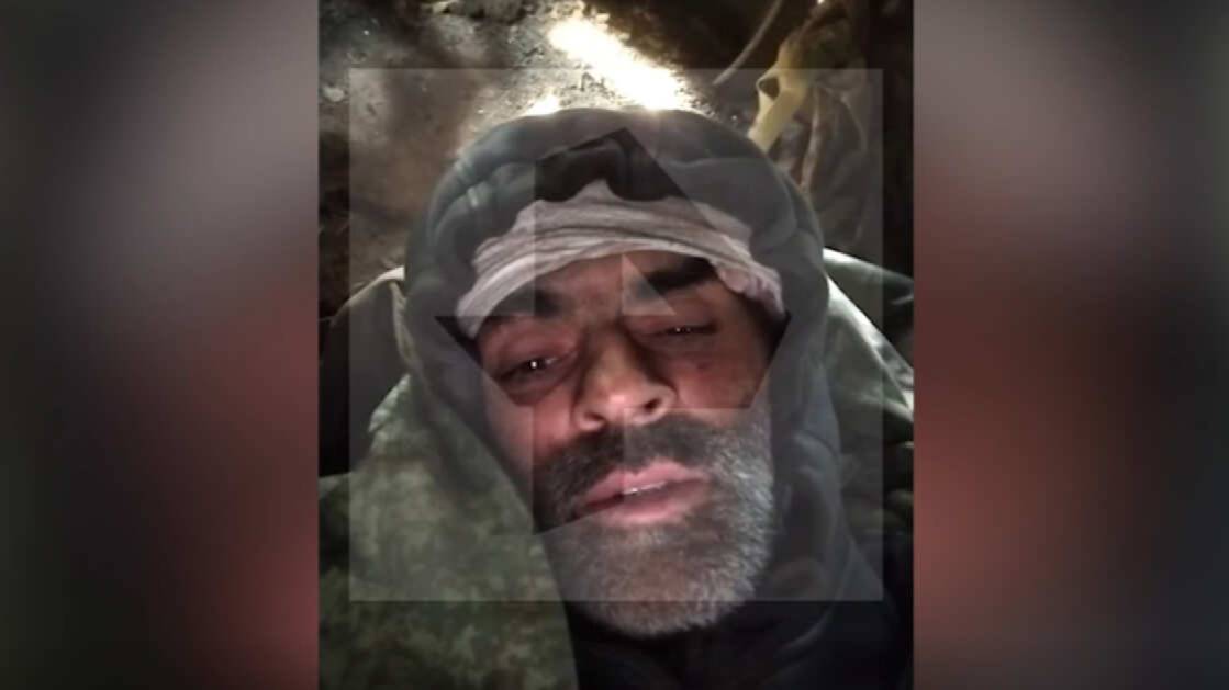 "Дождь в бутылку собирал": боец Казбек рассказал, как месяц выживал под танком