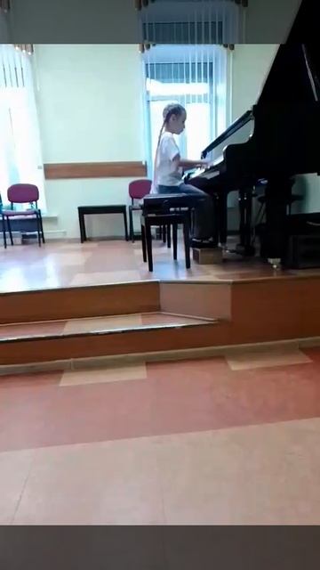Роули «В стране гномов». Исп. Русакова Елизавета.mp4