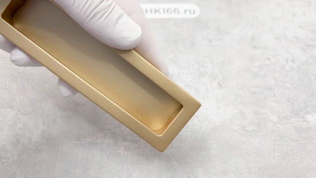 Врезная мебельная ручка 128 мм. Цвет - золото матовое. Италия.