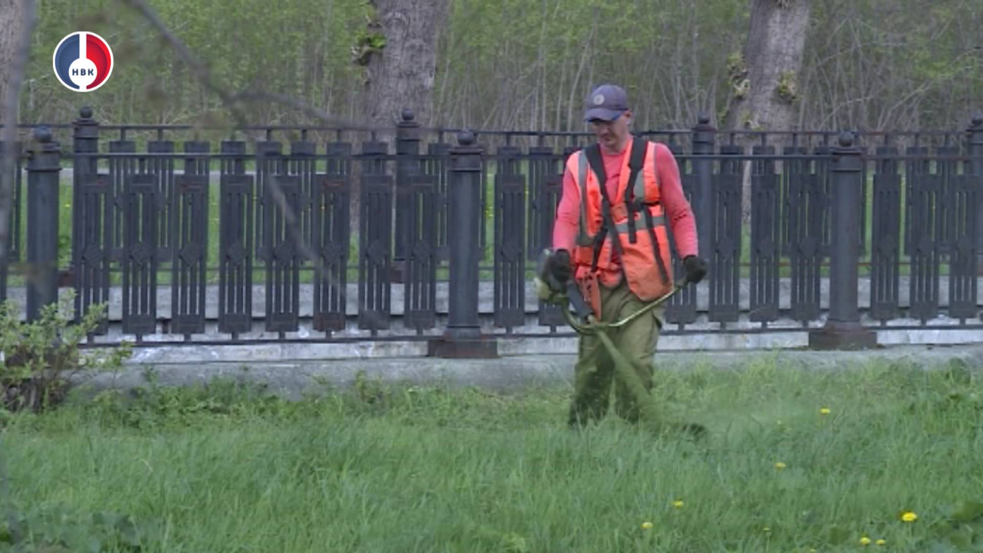 Дорожно-коммунальная служба продолжает все сезонные работы