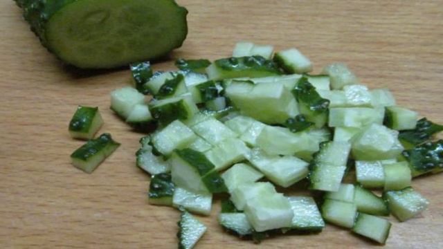 Салат из кукурузы с огурцом