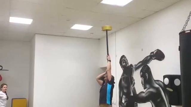 Штанга на лбу 16 кг