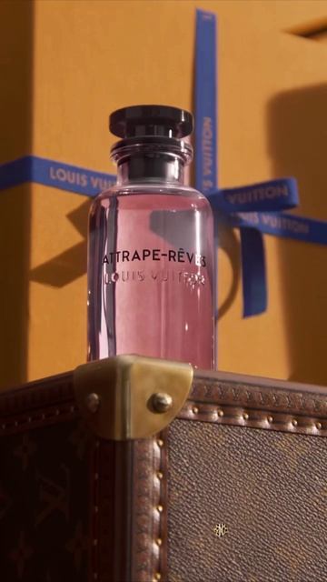 Такой милый ролик про День матери от Louis Vuitton. Домик из подарков - Адвент календарь на стероида