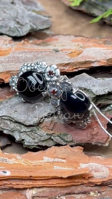 Стильные серьги из серебра 925 пробы с вставками агата ?