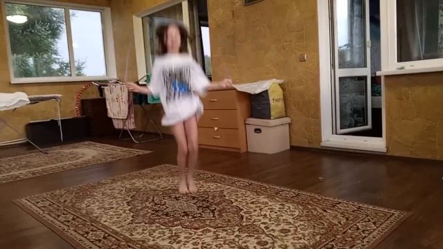 упражнения со скакалкой.
