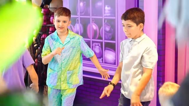 Диана и Рома Веселые истории о Диане и ее семье для детей - Подборка видео