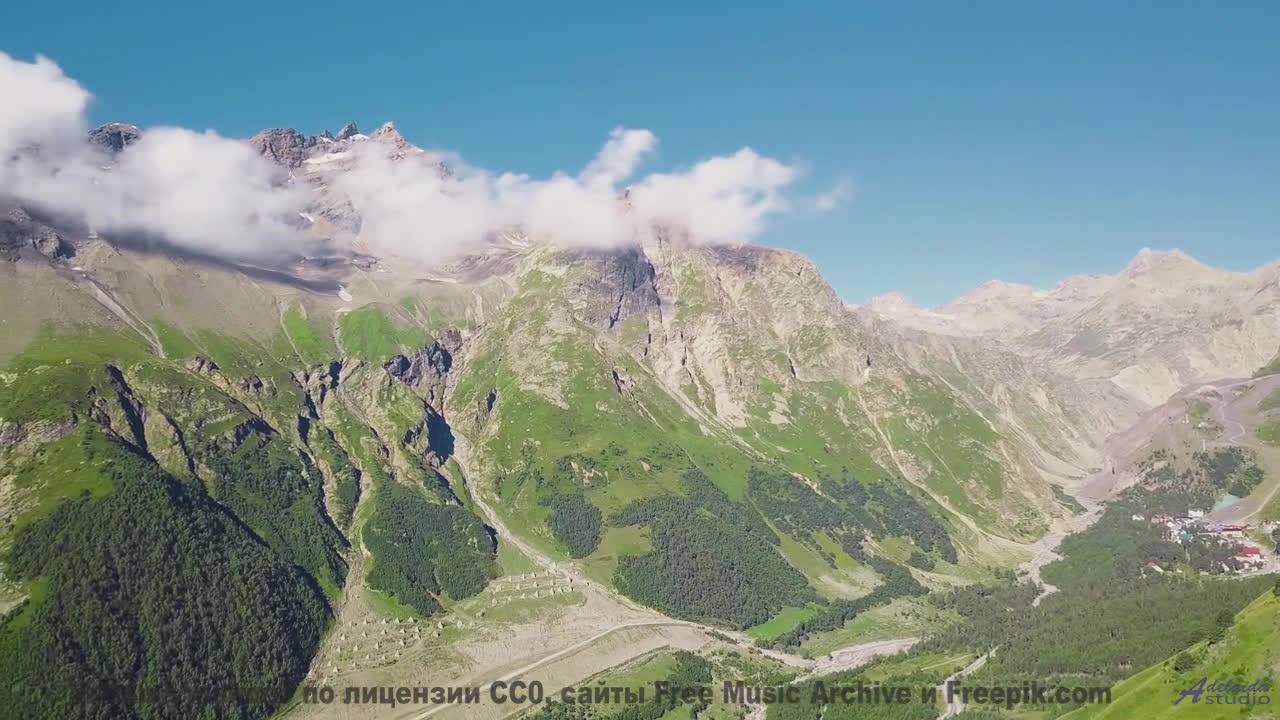 Музыка наполняет сердце полётом при каждом кадре - uRLauB -- Phillip Gross -- HoLiDaYS