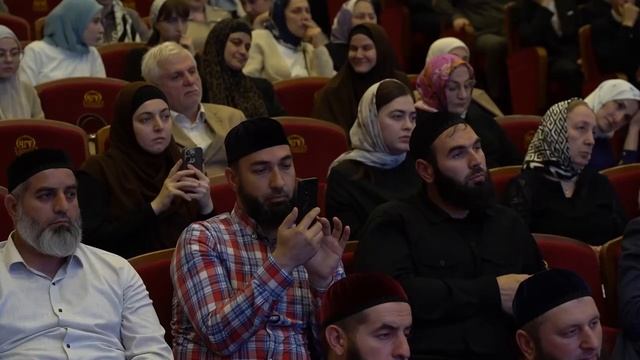 Открытая лекция шейха Мухаммада Таки Усмани — мирового эксперта в сфере исламской экономики.