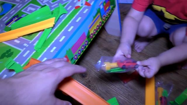 Рома и Диана Новый Игровой Стол, Паровозик и Железная Дорога Thomas and Friends Train