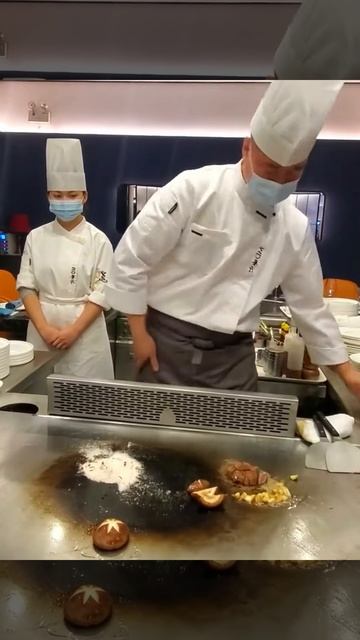 lEUkQKa6xTY - Teppanyaki on street food,restaurant,BBQ,Pub street#Short#Shorts