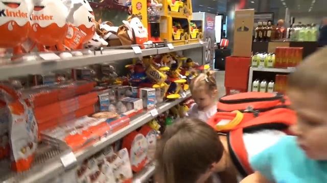 Мистер Макс • Mister Max - ВЛОГ Летим в Стамбул на самолете и рум тур