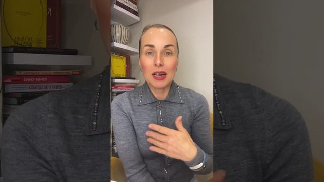 ПОЧЕМУ МЫ НОСИМ ЧЕРНЫЙ ЦВЕТ? Психология цвета. Как нос?