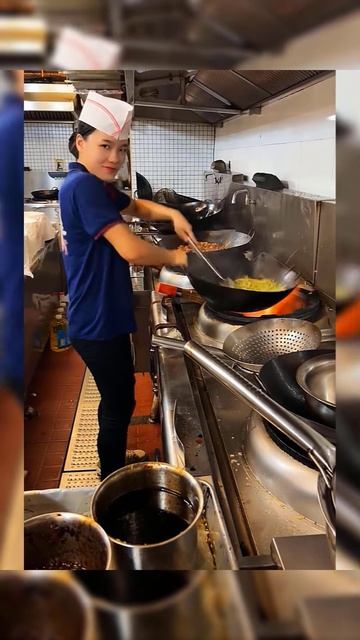 vxmitEg6Sw0 - Lifestyle Beautiful Train Teppanyaki street food,restaurant,BBQ,Pub street#Short#Short