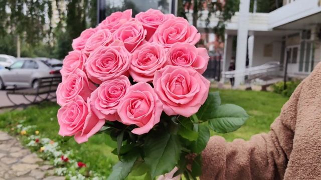 Букет из 15 роз Ревайвал