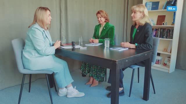 Анна Черных и Юлия Кальвина