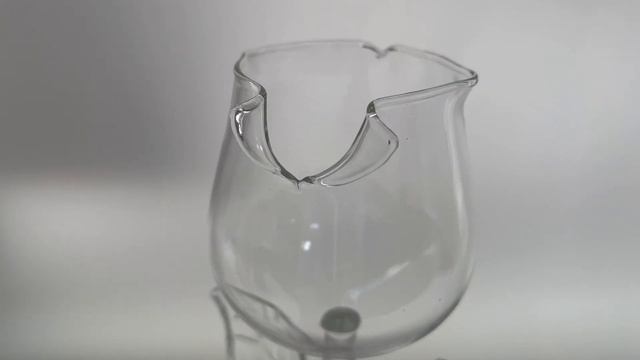 Бокал стеклянный "Танцующая роза"