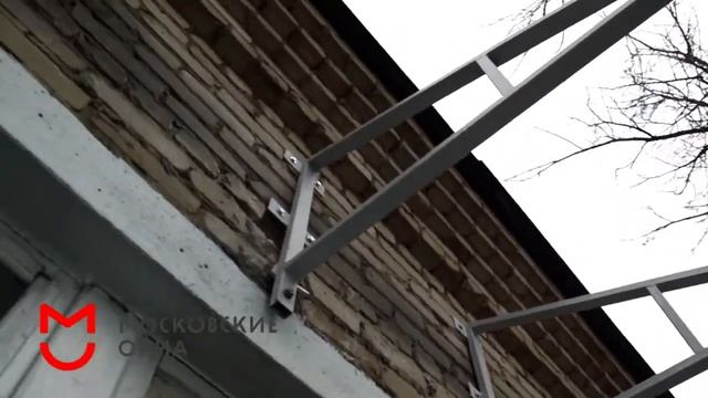 Остекление балкона с крышей