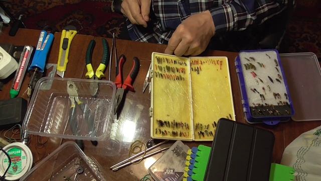 Готовим мухи для рыбалки
