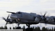 Экипажи Ту-95МС совершили плановый полет над Баренцевым морем