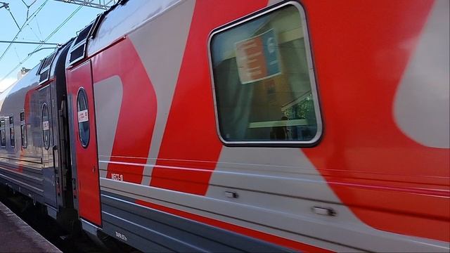Электропоезд ЭТ2М-125 До станции Санкт-Петербург и Электровоз ЭП2К-497 с Пассажирским поездомОбухово
