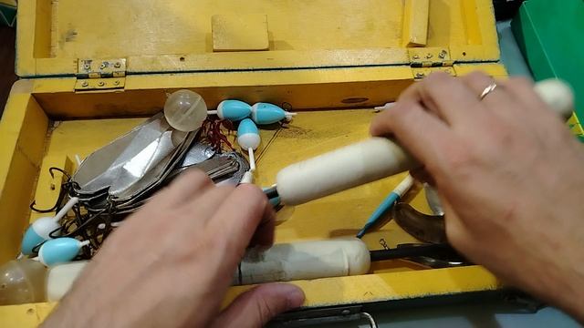 КАКИЕ СНАСТИ СССР Я ВЗЯЛ НА БАРАХОЛКЕ НА 1000 РУБЛЕЙ, ВЫ НЕ ПОВЕРИТЕ ТАМ ТАКОЕ ОКАЗАЛОСЬ.
