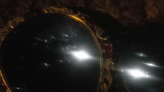 Ритуал Убрать из жизни тяжелейшую проблему на 2 зеркал