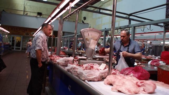 Прогулка летним воскрессным днём по Старому Базару в Ростове-на-Дону