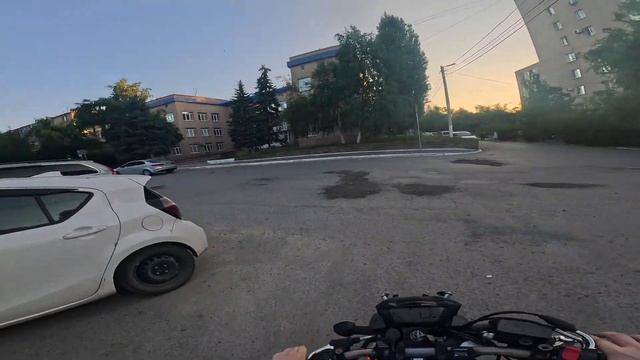 У Саши новый мотоцикл: доставка из Японии SV650