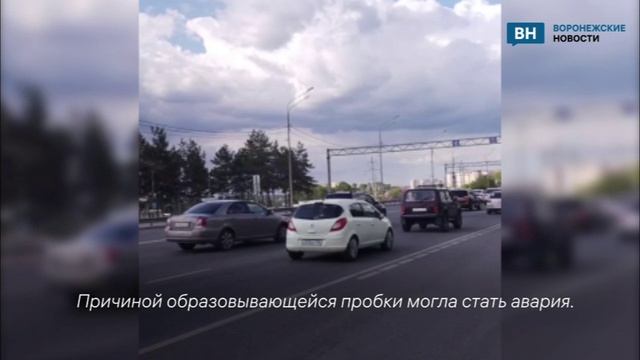 Автомобилисты застряли  на Антонова-Овсеенко
