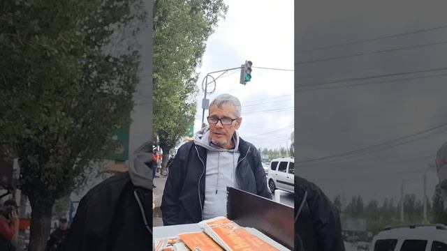Пикет НОД. Штаб Воронеж-Юг. 18.05.2025. Юго-Западный рынок.  Сбор подписей за Полномочия Путину!