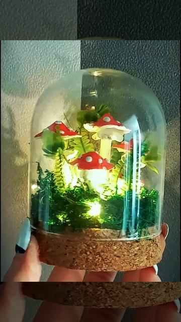 Прекрасная поляна мухоморов 🍄🌿
#творчество #хобби #мухоморы #лепка #глина #глинолепка