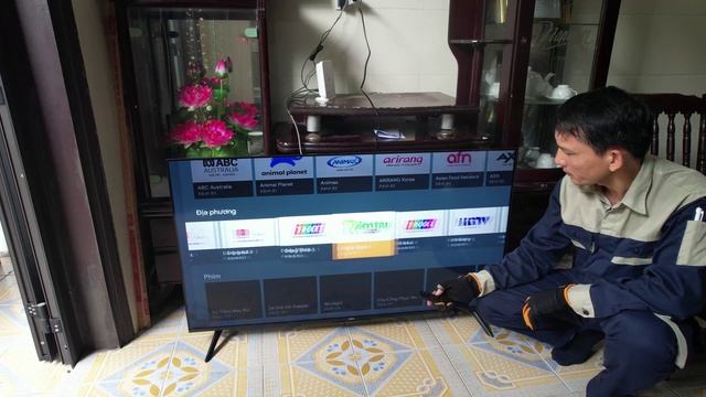 Đưa tivi xiaomi tới bà con vùng biển đảo, tổ dân phố Hải Lộc, xã Gia Lộc