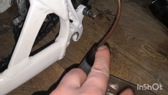 Прокачка тормозов shimano mt 200 дома.