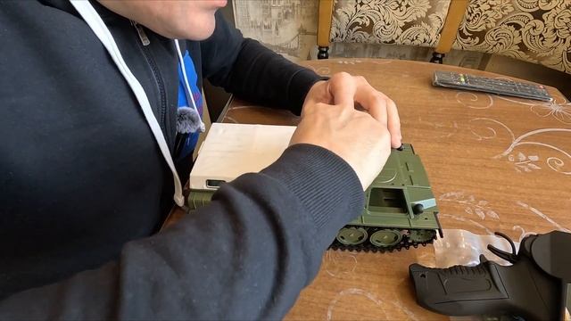 Модель ГАЗ 71-73 пролежала год в коробке на полке. Купил ?