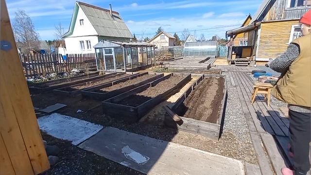 18/5 25 ЗАПЛАТИЛИ ЗА ДАЧУ. ОПЛАЧИВАЕМ ВОРОВАЕК. ПЕРВЫМ ДЕЛОМ ОБЕД. ПОСАДИЛИ МОРКОВКУ.