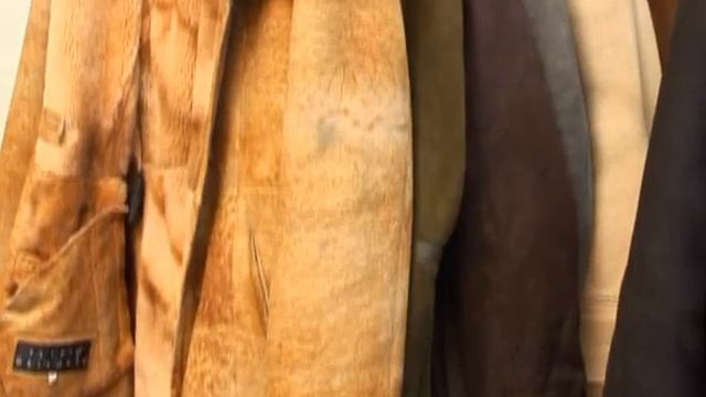 Как чистят костюм.