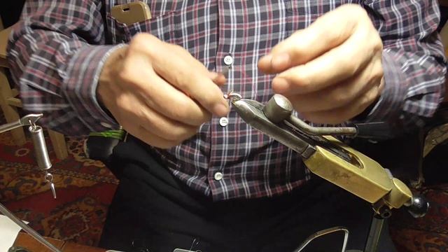 Муха из плёнки fly-fishing с поводком