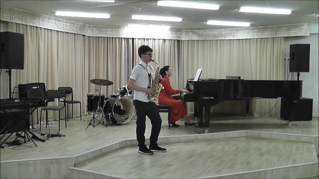 Майский вечер с саксофоном. 19.05.2025