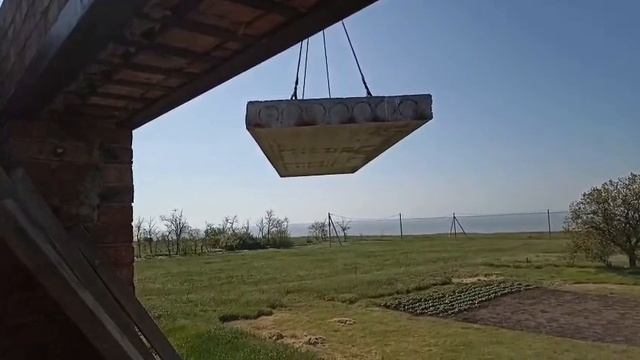 Монтаж плиты перекрытия