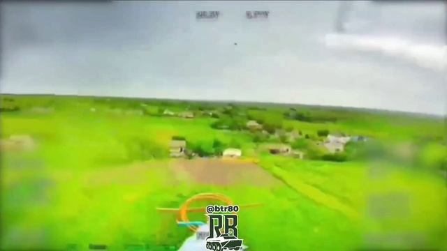 Уничтожение оптоволоконными FPV-дронами бронеавтомобиля International MaxxPro и поражение брошен...